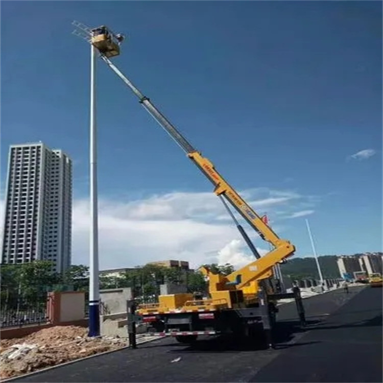 青龙维修路灯的曲臂升降车出租