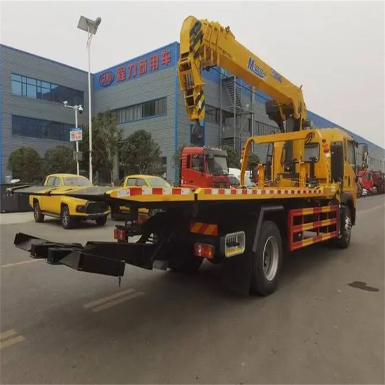 青龙附近小随车吊出租电话，轻松解决搬运烦恼