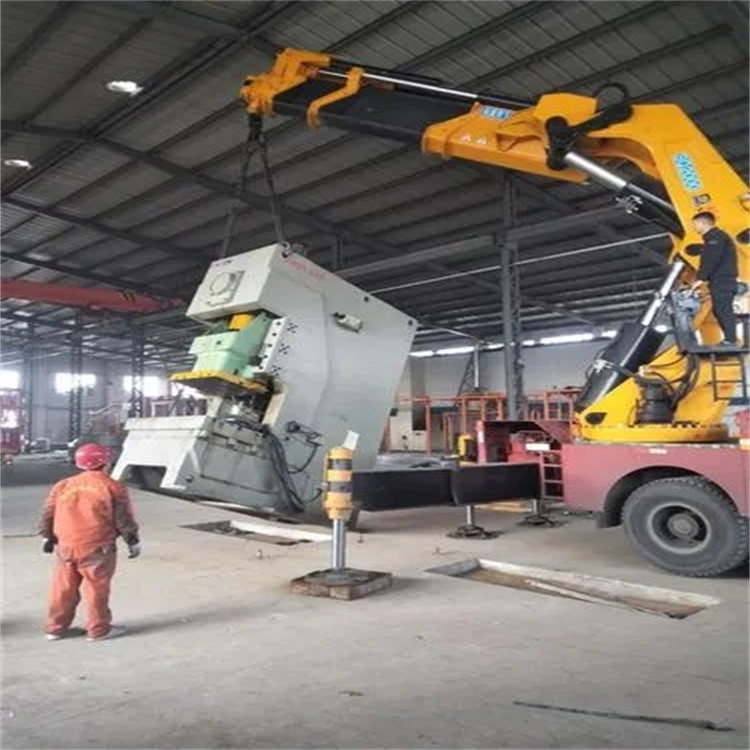 青龙80吨折臂吊车出租附近电话