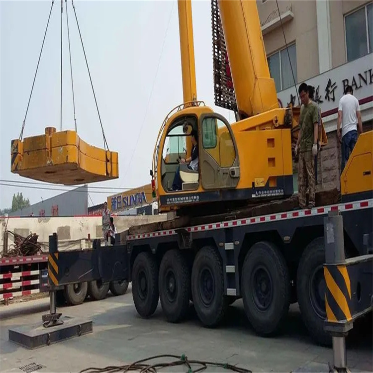 青龙当地吊车出租|机器吊装|75吨|工厂搬迁服务